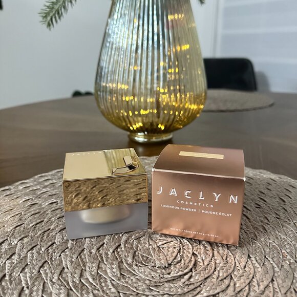 JACLYN COSMETICS LUMINOUS POWDER dew me 10 g/0.35 oz shade dew me - Picture 6 of 9